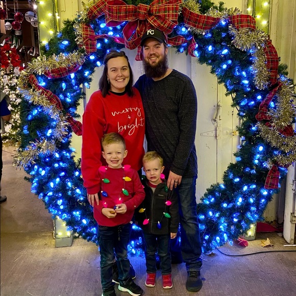 Meet your Posher, Tommi - Picture 2 of 3